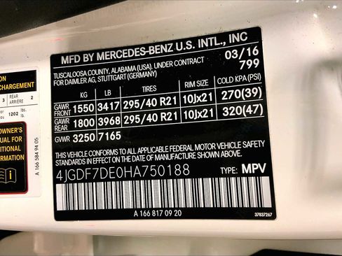 Used 2017 Mercedes-Benz GLS 550 4MATIC image 35