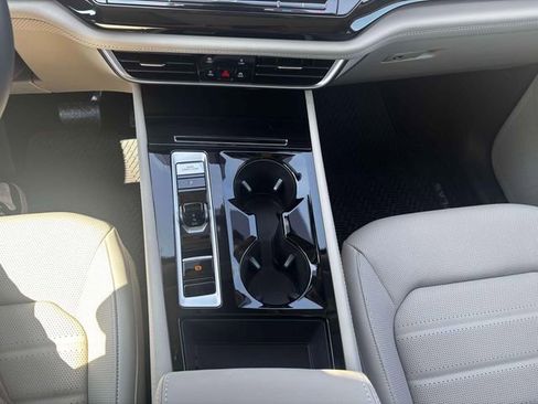 New 2026 Volkswagen Atlas SEL image 16