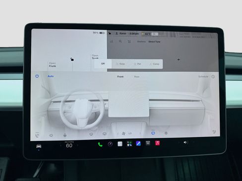Used 2023 Tesla Model Y 2WD image 12