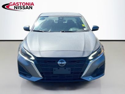Used 2023 Nissan Altima 2.5 SV
