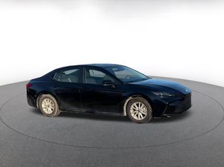 Used 2025 Toyota Camry LE video 2