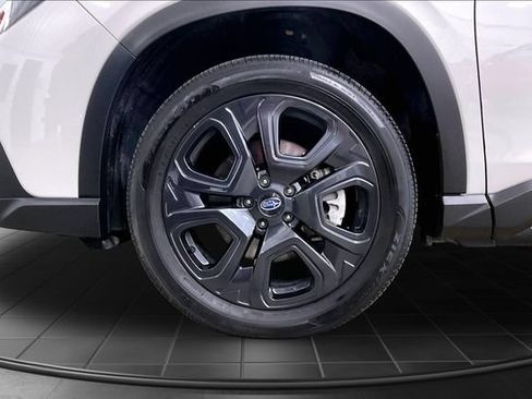 Used 2024 Subaru Ascent Onyx Edition AWD/4WD image 9