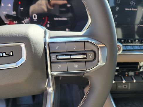 New 2026 GMC Canyon Denali image 16