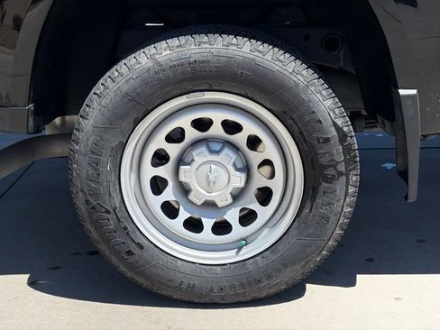 Used 2024 Chevrolet Colorado W/T w/ Advanced Trailering Package image 9