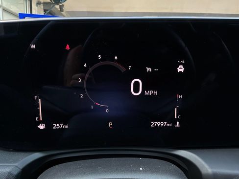 Used 2025 Buick Encore GX Preferred FWD image 36
