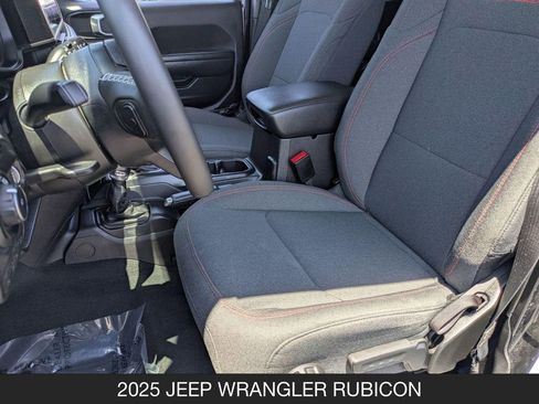 Used 2025 Jeep Wrangler Unlimited Rubicon AWD/4WD image 14