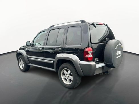 Used 2006 Jeep Liberty Sport AWD/4WD image 5