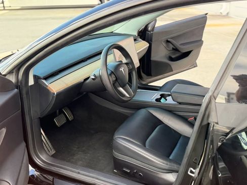Used 2021 Tesla Model 3 Standard Range Plus RWD image 17