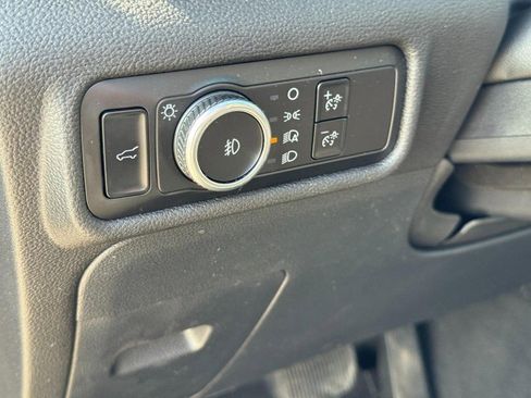 Used 2023 Ford Explorer XLT w/ Equipment Group 202A image 17