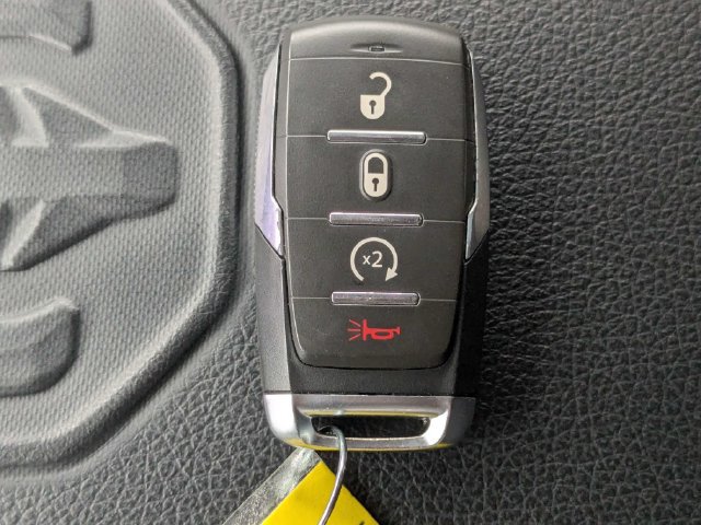 Used 2026 RAM 1500 Laramie AWD/4WD image 32