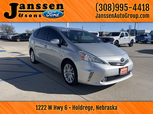Used 2014 Toyota Prius V Five image 4