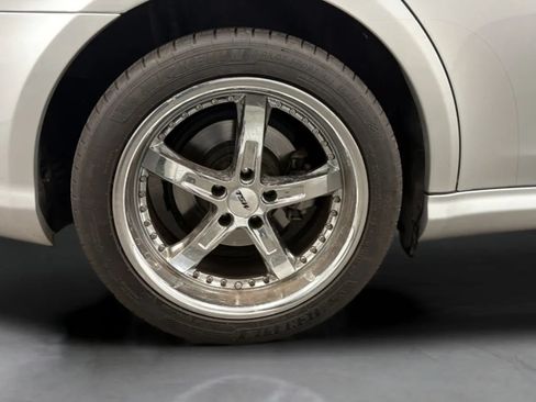 Used 2008 Mercedes-Benz CLS 550 image 24