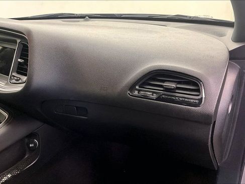 Used 2019 Dodge Challenger SXT image 15