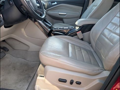 Used 2016 Ford Escape Titanium FWD image 8