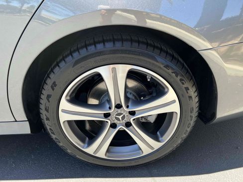 Used 2020 Mercedes-Benz E 350 Sedan image 78