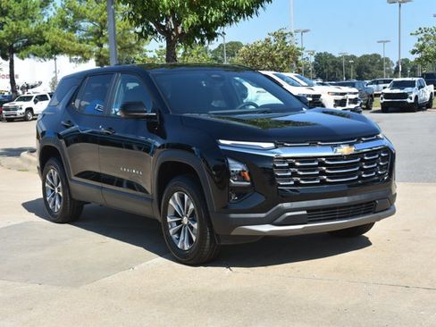 New 2027 Chevrolet Equinox LT w/ Safety and Technology Package FWD image 3