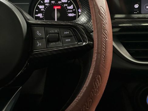 Used 2020 Alfa Romeo Stelvio Ti w/ Nero Edizione image 21