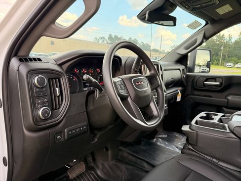New 2025 GMC Sierra 3500 Pro w/ Convenience Package AWD/4WD image 14