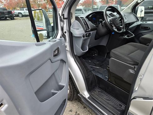 Used 2017 Ford Transit 350 XLT image 13
