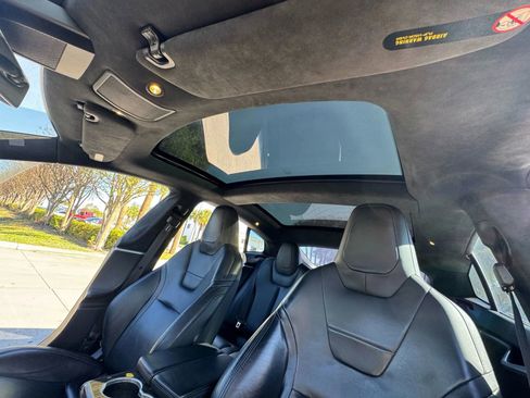 Used 2015 Tesla Model S 85D image 28