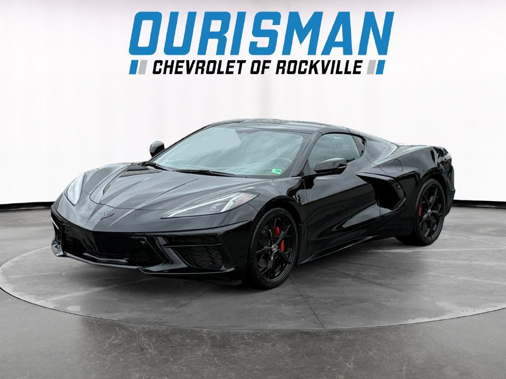 Used 2022 Chevrolet Corvette Stingray Preferred Cpe w/ Battery Protection Package RWD image 2
