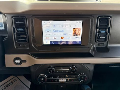 Used 2023 Ford Bronco Wildtrak AWD/4WD image 23