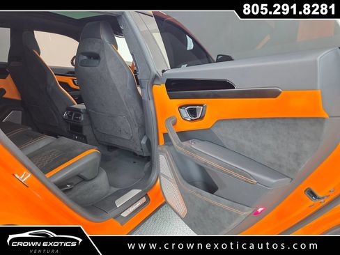 Used 2024 Lamborghini Urus S AWD/4WD image 24