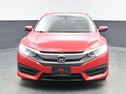 Used 2018 Honda Civic EX image 3