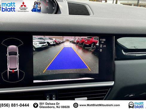 Used 2022 Porsche Cayenne Platinum Edition image 23