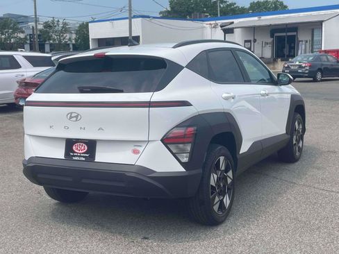 Used 2024 Hyundai Kona SEL AWD/4WD image 7