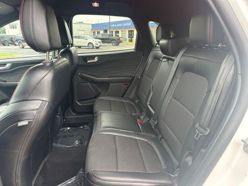 Used 2024 Ford Escape ST-Line w/ Tech Pack #1 AWD/4WD image 16