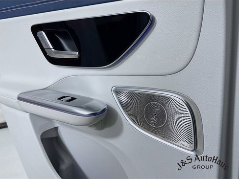 Used 2024 Mercedes-Benz EQE AMG 4MATIC SUV image 33