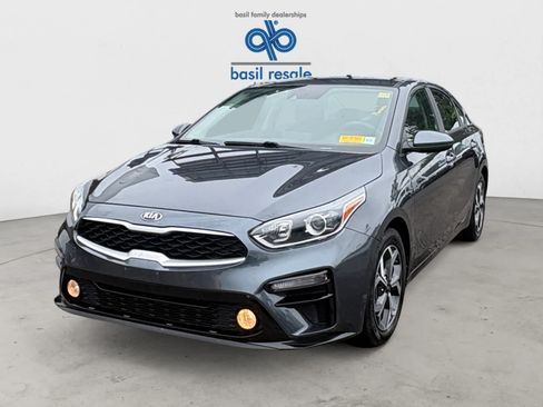 Used 2021 Kia Forte LXS FWD image 2