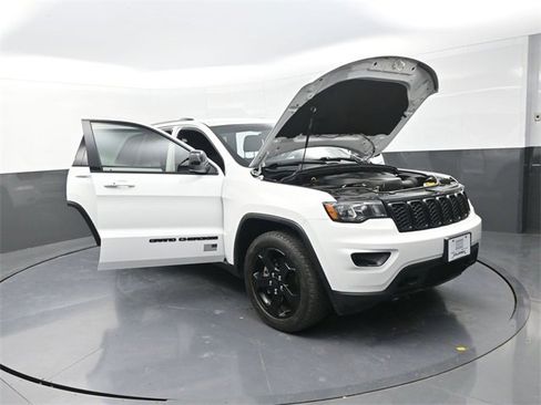 Used 2021 Jeep Grand Cherokee Freedom Edition image 25