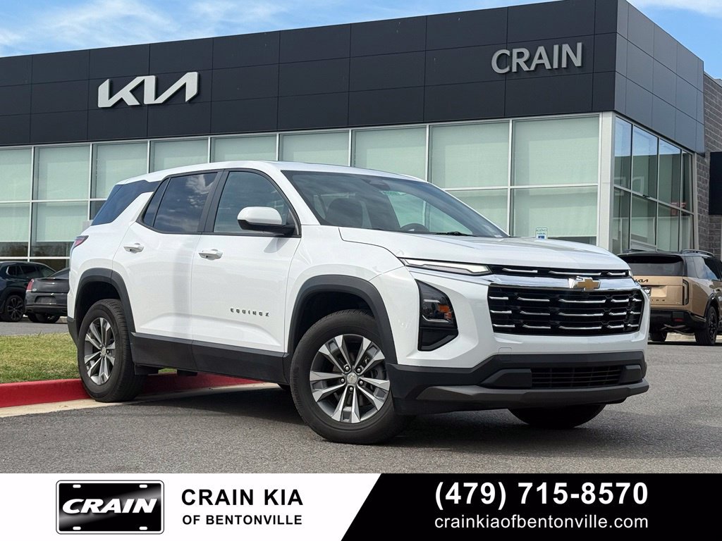 Used 2025 Chevrolet Equinox LT AWD/4WD image 1