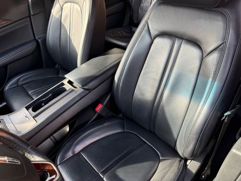 Used 2018 Lincoln MKZ Select w/ Select Plus Package image 6