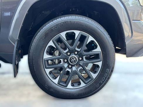 Used 2024 Toyota Tundra Limited AWD/4WD image 12