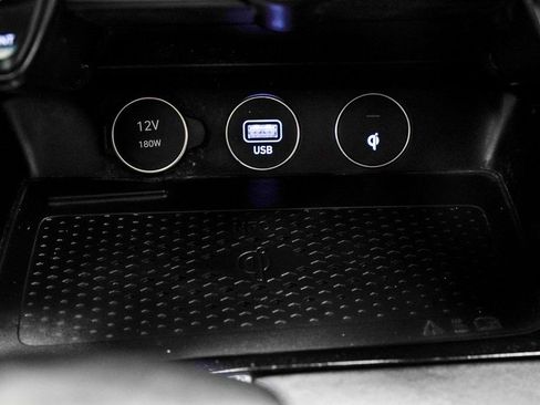 Used 2022 Genesis G70 3.3T image 23