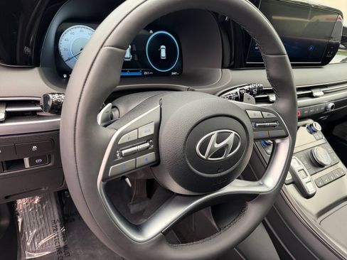 Used 2025 Hyundai Palisade Calligraphy AWD/4WD image 24
