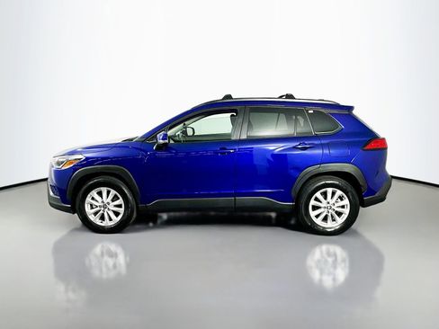 Certified 2023 Toyota Corolla Cross LE w/ Moonroof Package AWD/4WD image 4