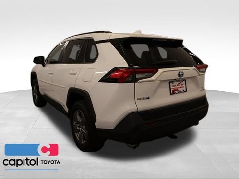 Certified 2024 Toyota RAV4 LE AWD/4WD image 5