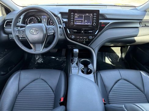 Used 2022 Toyota Camry SE image 23