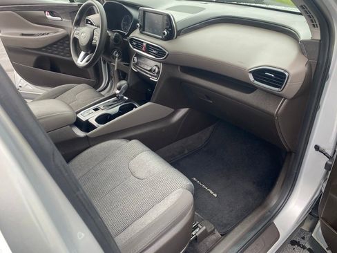 Used 2020 Hyundai Santa Fe SE FWD image 25