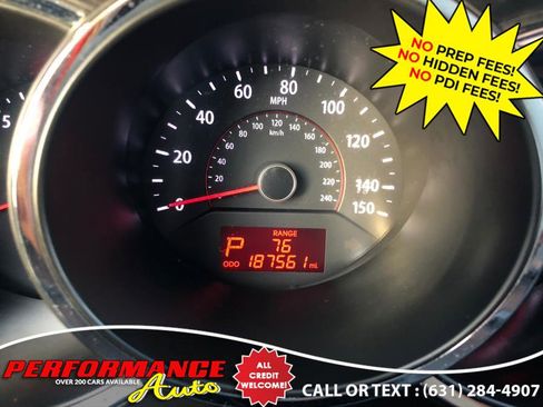 Used 2012 Kia Sorento LX w/ Convenience Pkg image 10