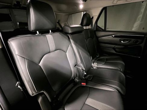 Used 2025 Honda Pilot Touring image 37