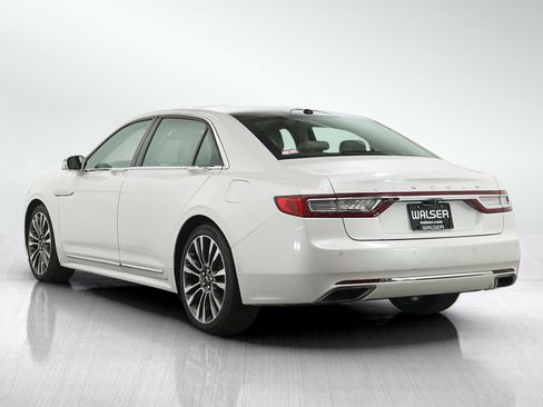 Used 2017 Lincoln Continental Reserve w/ Climate Package AWD/4WD image 3