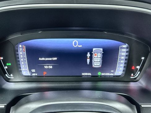 Used 2025 Honda Pilot Elite image 13