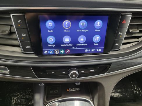 Used 2023 Buick Enclave Essence w/ LPO, Luxury Package image 7