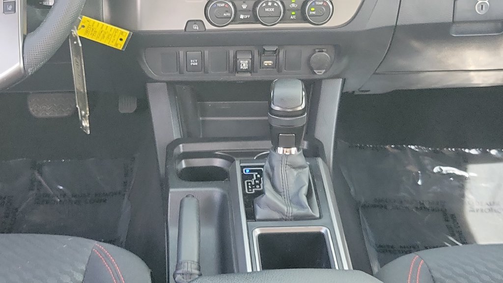 Used 2021 Toyota Tacoma SR5 RWD image 14