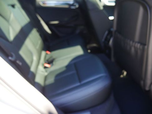 New 2026 Porsche Macan AWD/4WD image 16